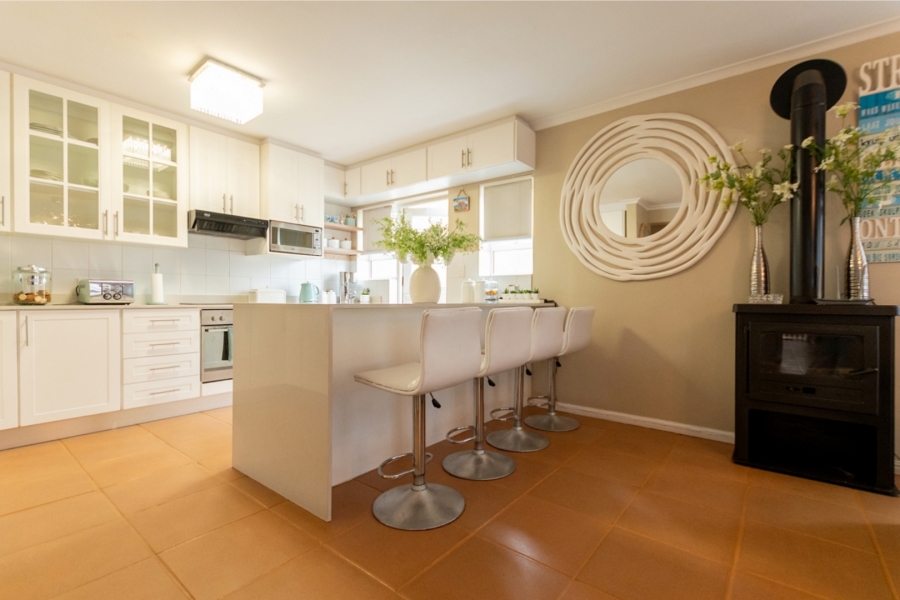 3 Bedroom Property for Sale in Waterfront Western Cape